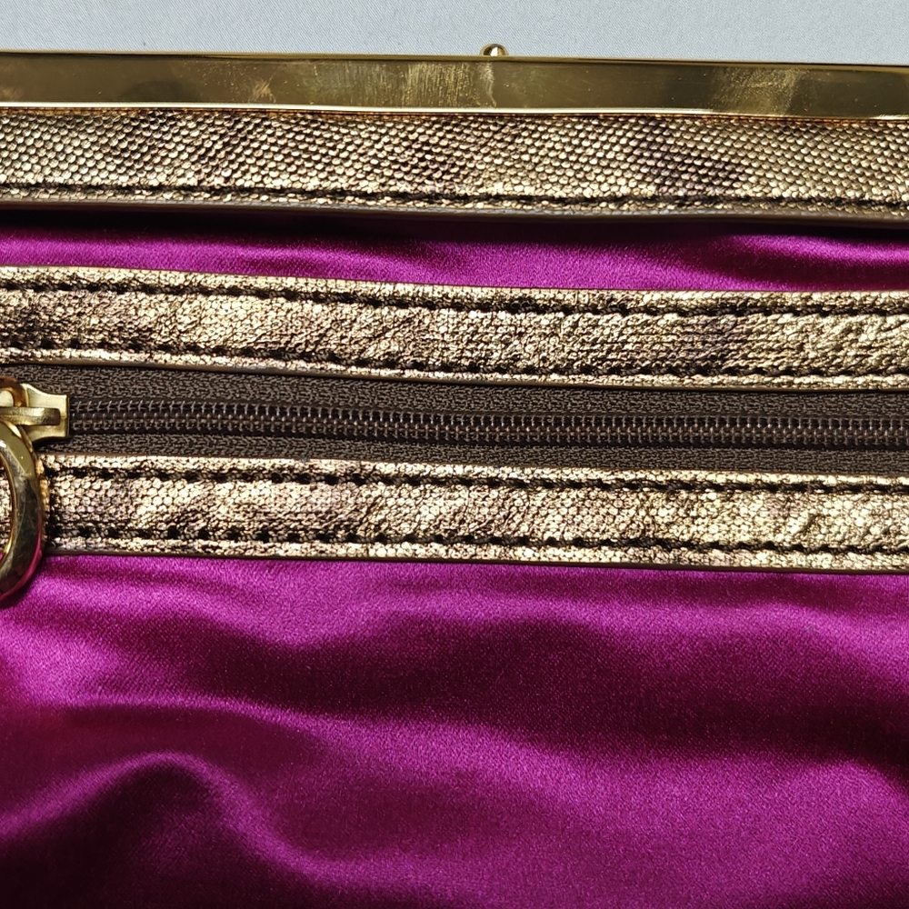 Handbag - Picture 8 of 10
